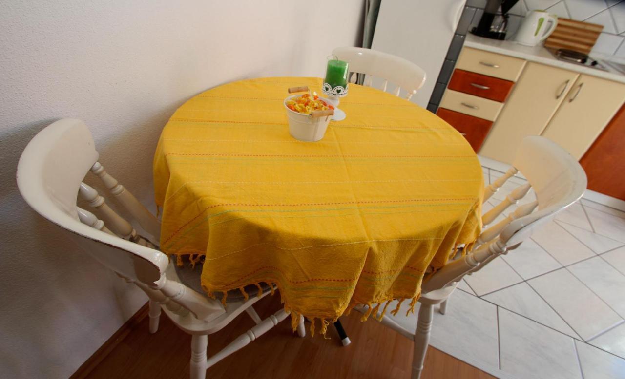 App Blazekovic Apartamento Crikvenica Exterior foto